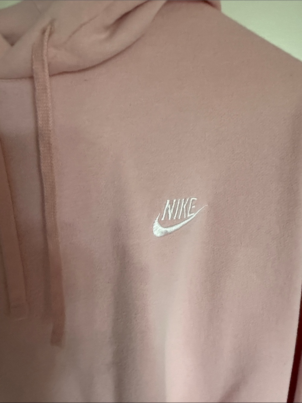 Women or Men’s Nike Pink Hooded Pullover Sweatshirt - Picture 3 of 5